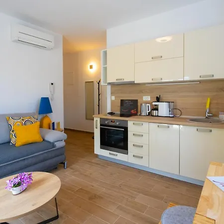 Apartments Jasa Deluxe Makarska Esterno foto